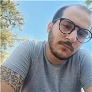 Offro lezioni su teoria e pratica fotografica, photoshop, lightroom e luci/sfondi da studio